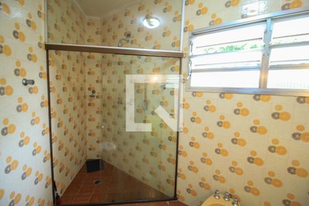 Casa à venda com 300m², 3 quartos e 5 vagas Casa à venda com 300m², 3 quartos e 5 vagasBanheiro 1