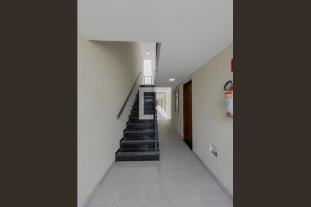 Apartamento à venda com 37m², 2 quartos e sem vagaEntrada - Escada