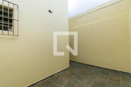 Casa à venda com 176m², 3 quartos e 2 vagas Casa à venda com 176m², 3 quartos e 2 vagasQuintal