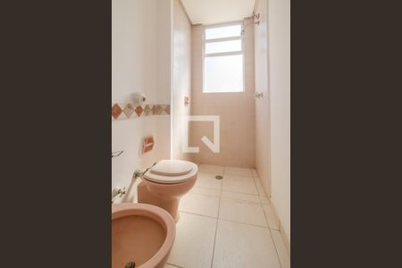 Apartamento à venda com 183m², 3 quartos e 1 vaga Apartamento à venda com 183m², 3 quartos e 1 vagaBanheiro