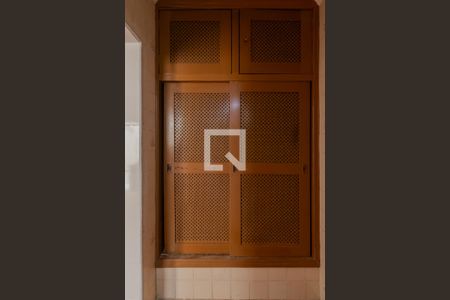 Casa à venda com 181m², 2 quartos e 2 vagas Casa à venda com 181m², 2 quartos e 2 vagasCozinha