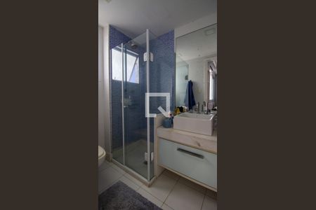 Apartamento à venda com 124m², 3 quartos e 2 vagasBanheiro da Suíte 2