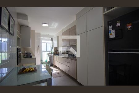 Apartamento à venda com 124m², 3 quartos e 2 vagasCozinha e Área de Serviço
