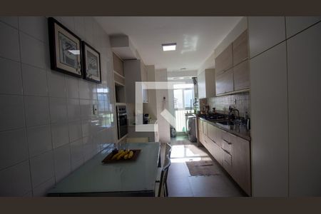 Apartamento à venda com 124m², 3 quartos e 2 vagasCozinha e Área de Serviço