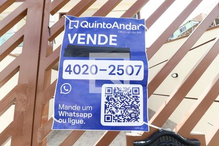 Casa à venda com 119m², 3 quartos e 2 vagasPlaca