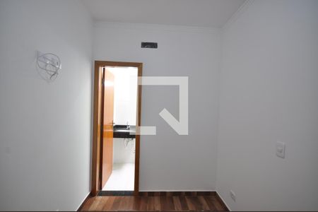 Casa à venda com 110m², 3 quartos e 2 vagasSuíte 2