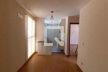 Sala de apartamento para alugar com 2 quartos, 50m² em Vila Lage, São Gonçalo