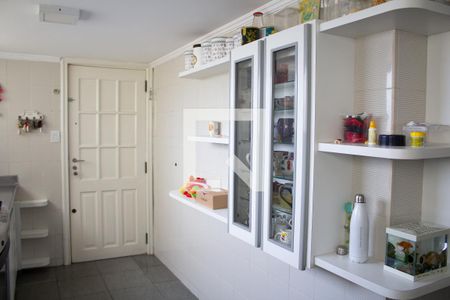 Apartamento para alugar com 500m², 5 quartos e 2 vagas Apartamento para alugar com 500m², 5 quartos e 2 vagasCozinha