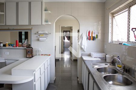 Apartamento para alugar com 500m², 5 quartos e 2 vagas Apartamento para alugar com 500m², 5 quartos e 2 vagasCozinha