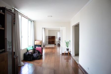 Apartamento para alugar com 500m², 5 quartos e 2 vagas Apartamento para alugar com 500m², 5 quartos e 2 vagasAntessala