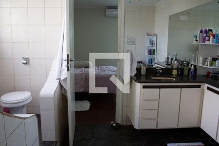Apartamento para alugar com 500m², 5 quartos e 2 vagas Apartamento para alugar com 500m², 5 quartos e 2 vagasBanheiro da Suíte