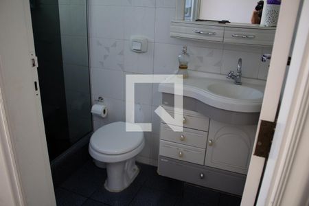 Apartamento para alugar com 500m², 5 quartos e 2 vagas Apartamento para alugar com 500m², 5 quartos e 2 vagasBanheiro da Suíte 1