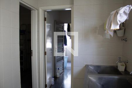 Apartamento para alugar com 500m², 5 quartos e 2 vagas Apartamento para alugar com 500m², 5 quartos e 2 vagasÁrea de Serviço