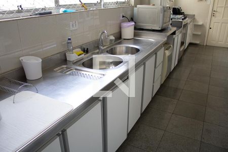 Apartamento para alugar com 500m², 5 quartos e 2 vagas Apartamento para alugar com 500m², 5 quartos e 2 vagasCozinha