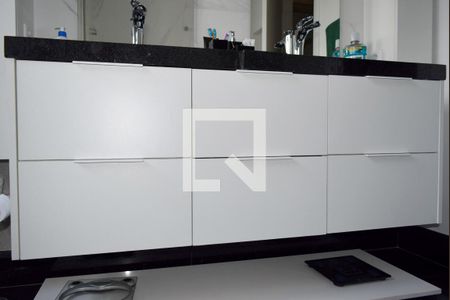 Apartamento à venda com 165m², 2 quartos e 2 vagasBanheiro Suíte 1