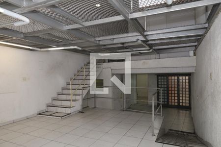 Casa à venda com 186m², 5 quartos e 2 vagasQuintal