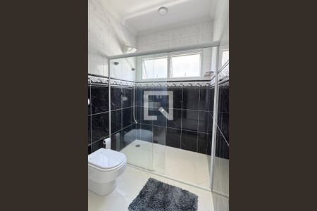 Casa de condomínio à venda com 403m², 4 quartos e 4 vagasBanheiro da Suíte 3