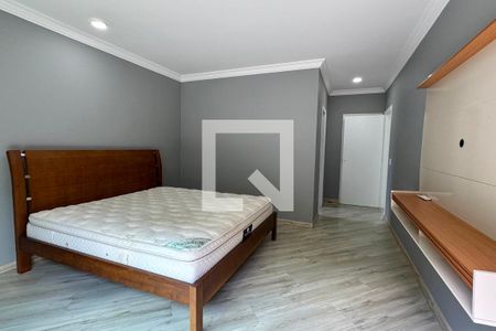 Casa de condomínio à venda com 403m², 4 quartos e 4 vagasSuíte 2