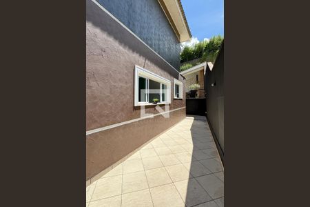 Casa de condomínio à venda com 403m², 4 quartos e 4 vagasCorredor