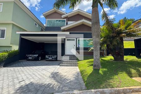 Casa de condomínio à venda com 403m², 4 quartos e 4 vagasFachada