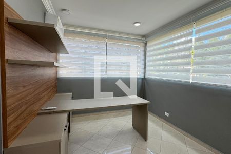 Casa de condomínio à venda com 403m², 4 quartos e 4 vagasEscritório