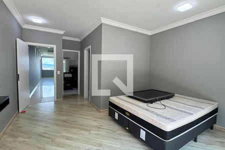 Casa de condomínio à venda com 403m², 4 quartos e 4 vagasSuíte 3