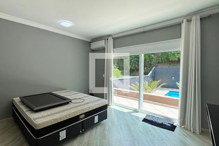 Casa de condomínio à venda com 403m², 4 quartos e 4 vagasSuíte 3