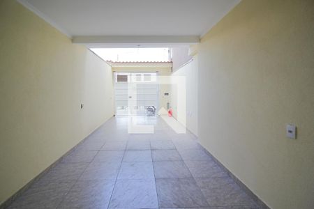 Casa à venda com 100m², 3 quartos e 2 vagas Casa à venda com 100m², 3 quartos e 2 vagasGaragem