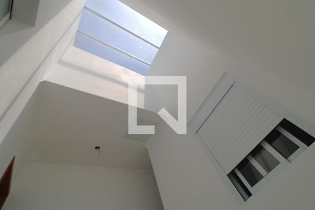 Casa à venda com 100m², 3 quartos e 2 vagasTeto solar