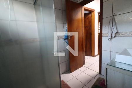Casa à venda com 116m², 2 quartos e 2 vagasBanheiro