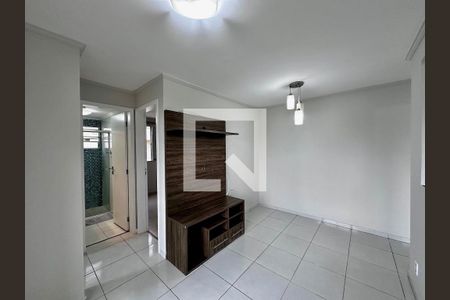 Sala de apartamento para alugar com 2 quartos, 44m² em Santo Amaro, São Paulo