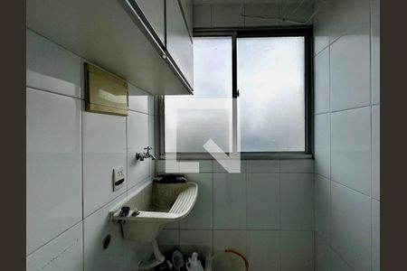 Apartamento à venda com 44m², 2 quartos e 1 vaga Apartamento à venda com 44m², 2 quartos e 1 vagaÁrea de Serviço