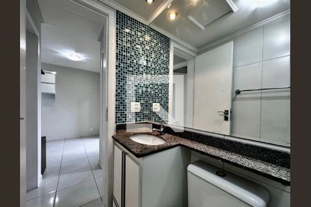 Apartamento à venda com 44m², 2 quartos e 1 vaga Apartamento à venda com 44m², 2 quartos e 1 vagaBanheiro