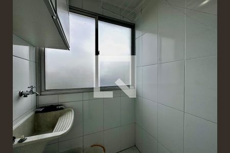 Apartamento à venda com 44m², 2 quartos e 1 vaga Apartamento à venda com 44m², 2 quartos e 1 vagaÁrea de Serviço