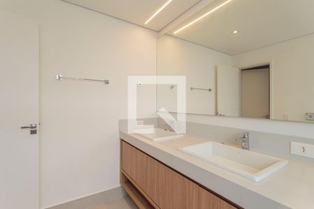 Apartamento à venda com 197m², 2 quartos e 1 vaga