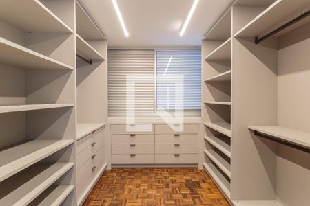 Apartamento à venda com 197m², 2 quartos e 1 vaga