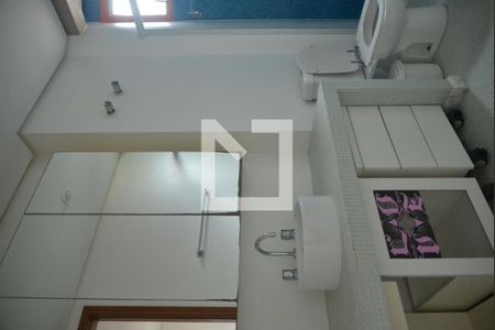 Apartamento à venda com 440m², 6 quartos e 4 vagasBanheiro da Suíte 1