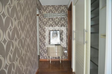 Apartamento à venda com 440m², 6 quartos e 4 vagasCorredor