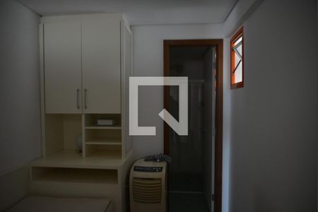 Apartamento à venda com 440m², 6 quartos e 4 vagasQuarto Suite 6