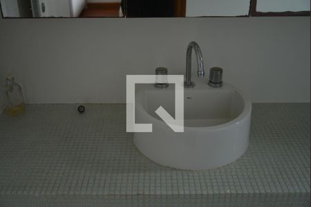 Apartamento à venda com 440m², 6 quartos e 4 vagasBanheiro da Suíte 1