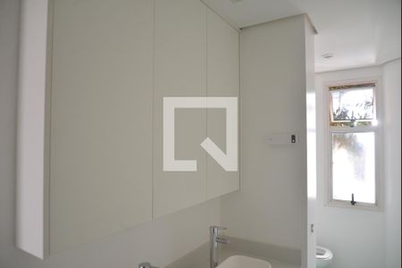 Apartamento à venda com 440m², 6 quartos e 4 vagasBanheiro da Suíte 3