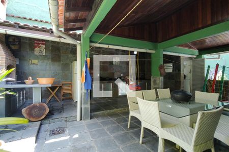 Casa de condomínio à venda com 203m², 3 quartos e 3 vagas Casa de condomínio à venda com 203m², 3 quartos e 3 vagasÁrea gourmet