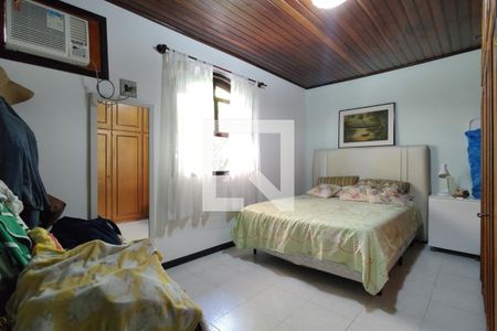 Casa de condomínio à venda com 203m², 3 quartos e 3 vagas Casa de condomínio à venda com 203m², 3 quartos e 3 vagasQuarto 2 - Armários