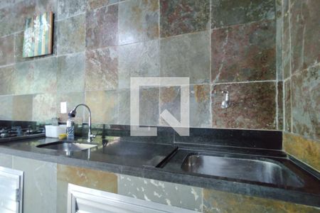 Casa de condomínio à venda com 203m², 3 quartos e 3 vagas Casa de condomínio à venda com 203m², 3 quartos e 3 vagasÁrea gourmet