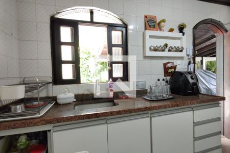 Casa de condomínio à venda com 203m², 3 quartos e 3 vagas Casa de condomínio à venda com 203m², 3 quartos e 3 vagasCozinha - Armários