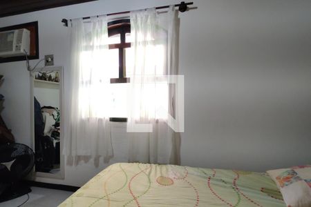 Casa de condomínio à venda com 203m², 3 quartos e 3 vagas Casa de condomínio à venda com 203m², 3 quartos e 3 vagasQuarto 2 - Armários