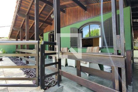 Casa de condomínio à venda com 203m², 3 quartos e 3 vagas Casa de condomínio à venda com 203m², 3 quartos e 3 vagasVaranda