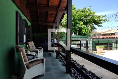 Casa de condomínio à venda com 203m², 3 quartos e 3 vagas Casa de condomínio à venda com 203m², 3 quartos e 3 vagasVaranda