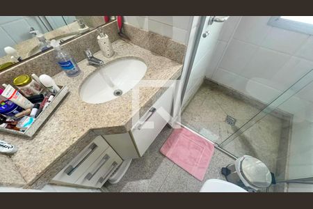 Apartamento à venda com 77m², 3 quartos e 1 vaga Apartamento à venda com 77m², 3 quartos e 1 vagaBanheiro 2