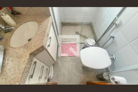 Apartamento à venda com 77m², 3 quartos e 1 vaga Apartamento à venda com 77m², 3 quartos e 1 vagaBanheiro 2